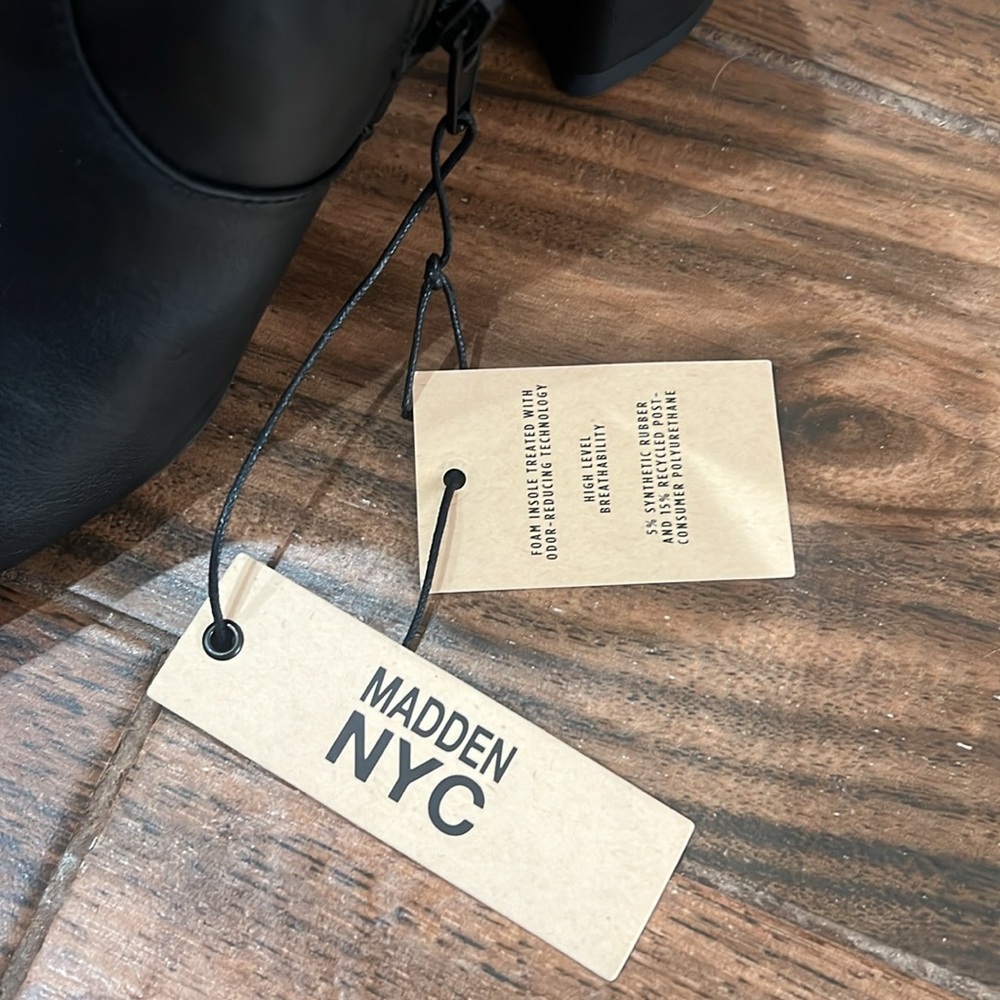 NWB MADDEN NYC BOOTIES - Picture 8 of 9